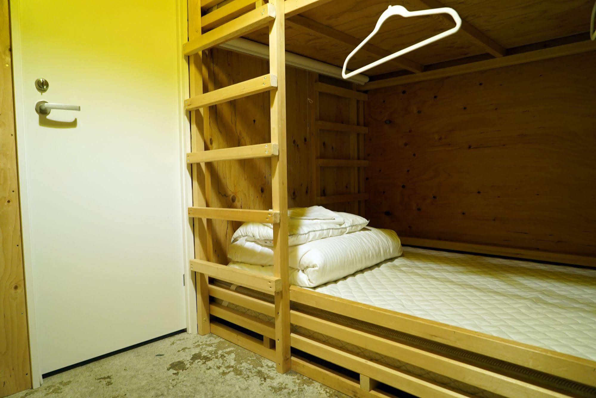 Artnshelter - Hostel *